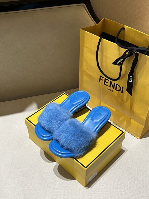 Fendi authentic quality shoes 2026