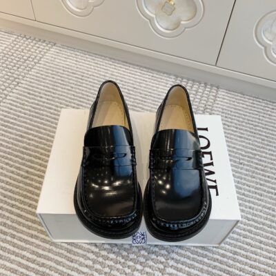 Loewe authentic quality shoes 2026