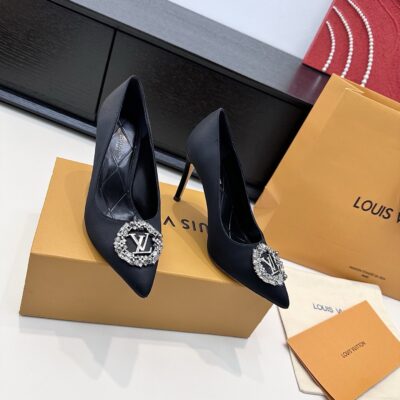 Louis Vuitton authentic quality shoes 2026