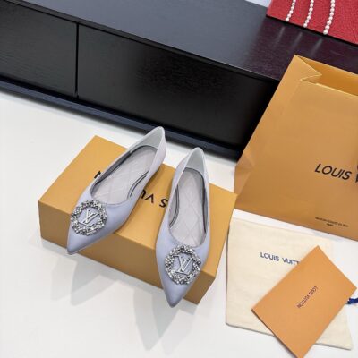 Louis Vuitton authentic quality shoes 2026