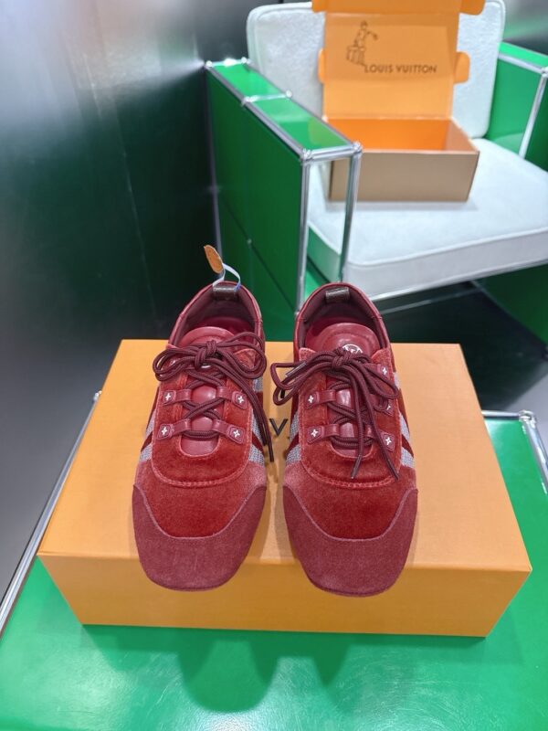 Louis Vuitton authentic quality sneakers 2026