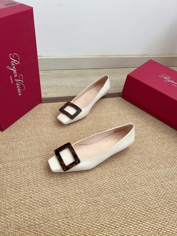 Roger Vivier authentic quality shoes 2026