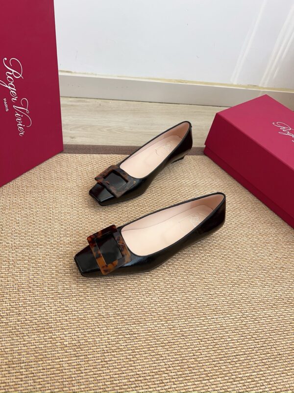 Roger Vivier authentic quality shoes 2026