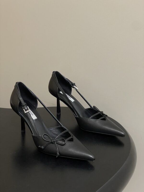 Prada authentic quality shoes 2026